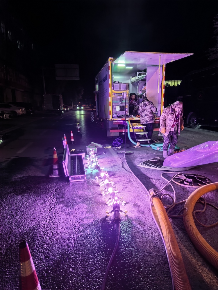 黑水管道非开挖修复