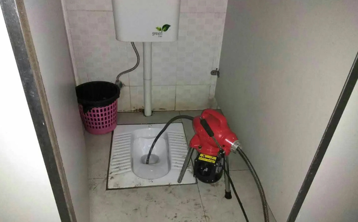 黑水蹲便疏通