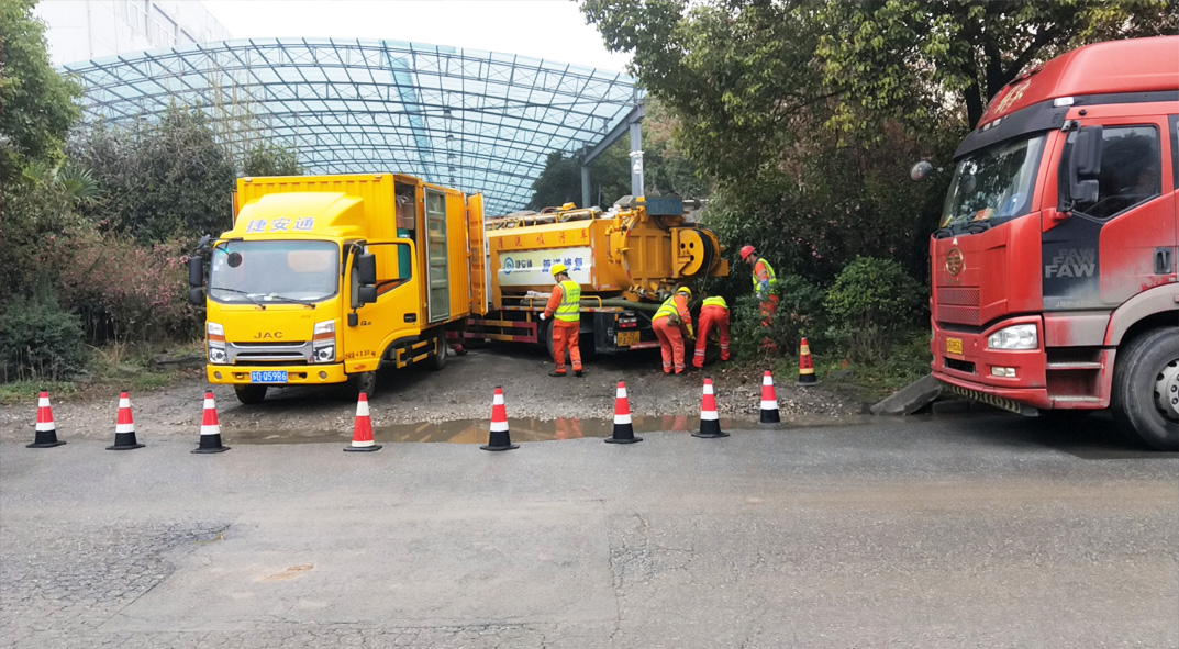黑水成区雨污水管网“四位一体”检测疏通项目